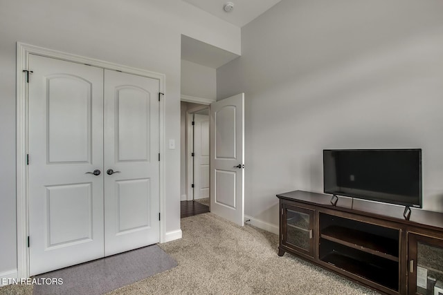 220 Tommotley Dr, Loudon, TN 37774 - unfurnished bedroom featuring carpet flooring, baseboards, and a closet