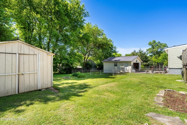 2608 Avondale Ave, Knoxville, TN 37917 - photo 5