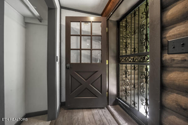 441 Morton Rd, Lafollette, TN 37766 - view of doorway to property