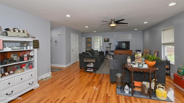 106 Alfred Mccammon Rd, Maryville, TN 37804 - living area with a ceiling fan, light wood-style floors, baseboards, and recessed lighting