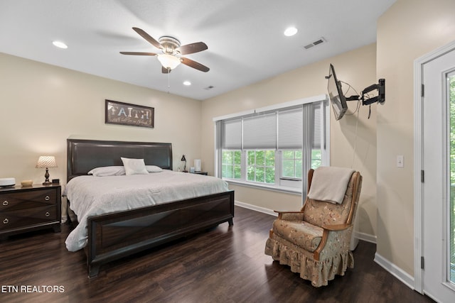 376 Old Holderford Rd, Kingston, TN 37763 - bedroom with baseboards, wood finished floors, ceiling fan, and recessed lighting