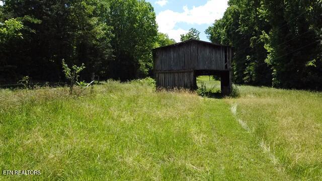 547 Knob Rd, Vonore, TN 37885 - view of yard featuring an outbuilding