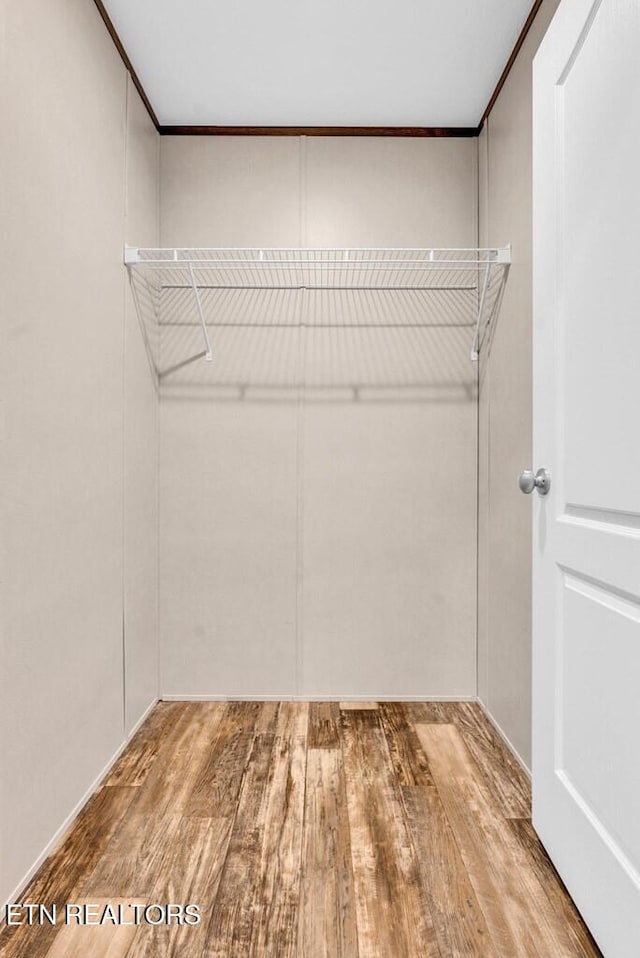 3841 Mcbroom Chapel Rd, Cookeville, TN 38501 - walk in closet featuring wood finished floors