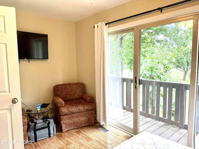 22 Wilshire Heights Dr, Crossville, TN 38558 - living area featuring wood finished floors