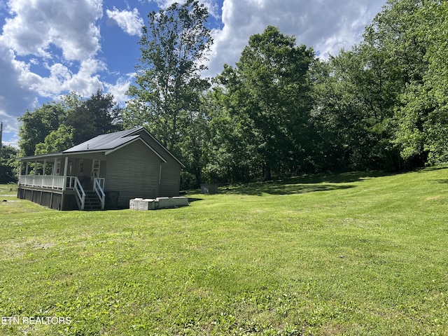 2045 Winona Rd, Huntsville, TN 37756 - view of green lawn featuring stairway