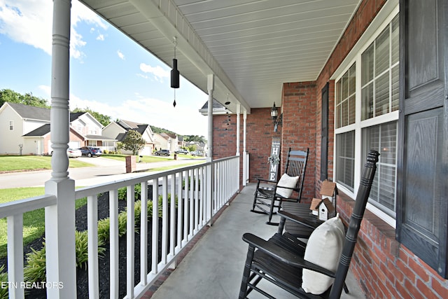 5821 Matalin Ln, Knoxville, TN 37918 - covered porch featuring a residential view