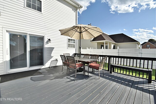 5821 Matalin Ln, Knoxville, TN 37918 - deck featuring outdoor dining area