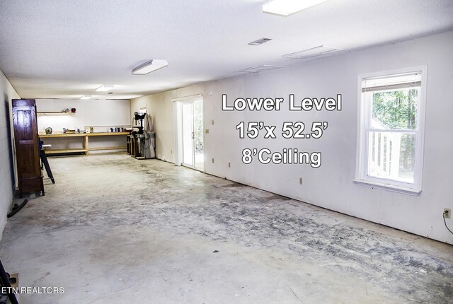 247 Lakeview Dr, Crossville, TN 38558 - view of below grade area