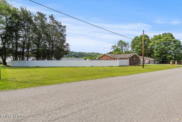 5912 New Beaver Creek Dr, Knoxville, TN 37931 - view of asphalt street