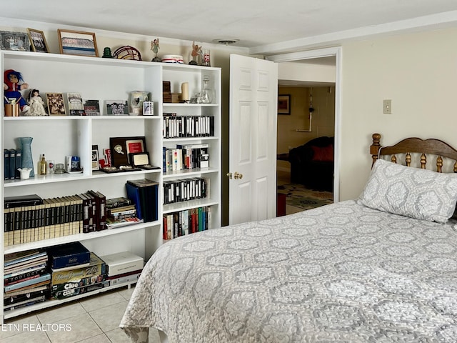 762 Commanche Dr, Jefferson City, TN 37760 - view of tiled bedroom