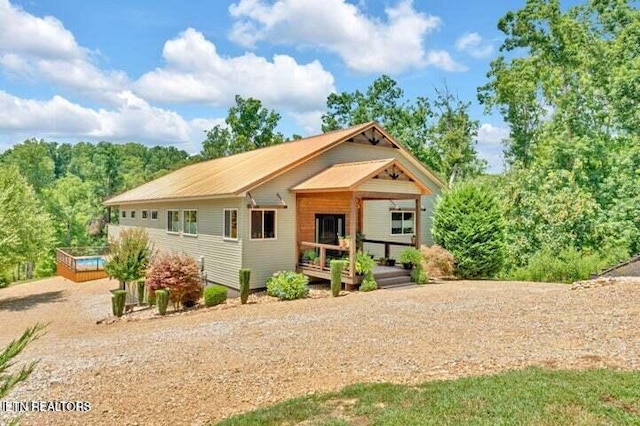 2115 Riverview Dr, Dandridge, TN 37725 - view of front of home
