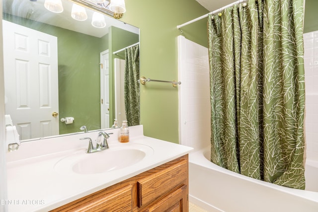 178 Scenic Hill Ln, Lenoir City, TN 37771 - full bath with vanity and shower / bath combination with curtain