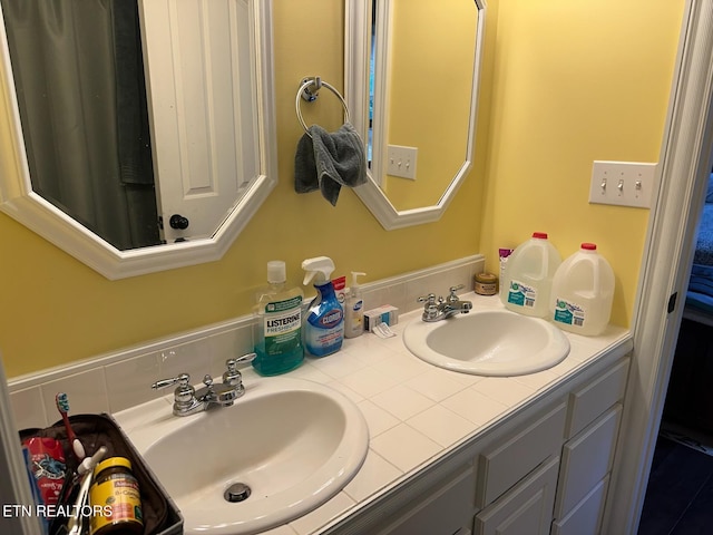 133 Coolidge Rd, Lafollette, TN 37766 - full bath with double vanity