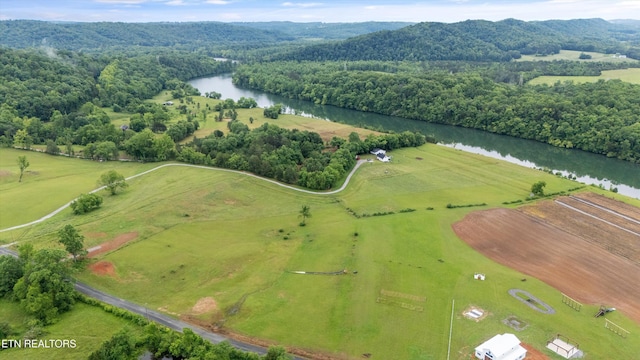 379 Blackburn Ln, Lenoir City, TN 37771