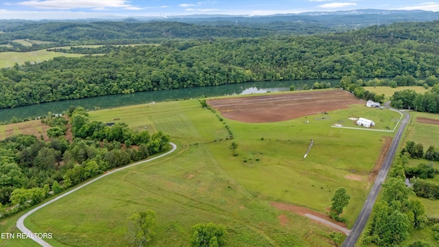 379 Blackburn Ln, Lenoir City, TN 37771
