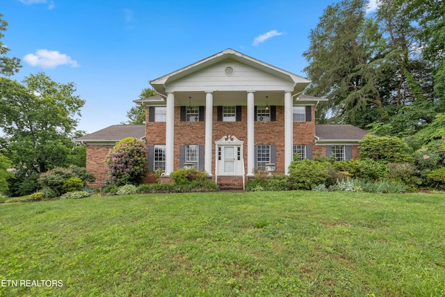 10628 Sandpiper Ln, Knoxville, TN 37922 - greek revival inspired property featuring brick siding and a front yard