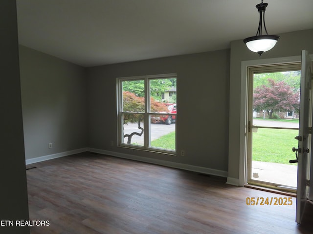 5820 Rockwood Ln, Knoxville, TN 37921 - entrance foyer with plenty of natural light, wood finished floors, and baseboards
