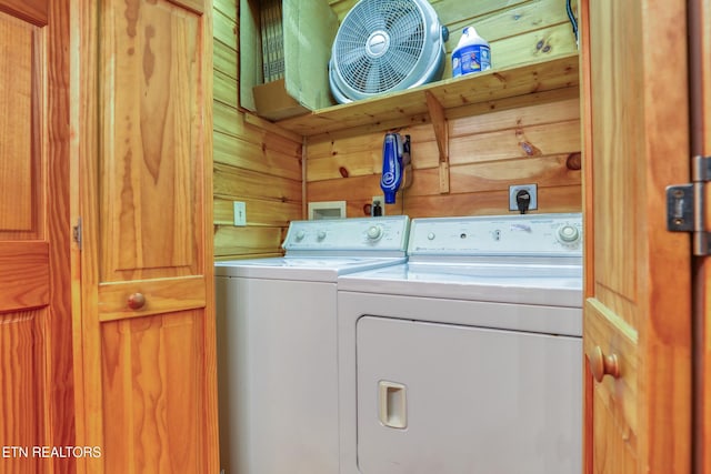1127 Oak Ct, Gatlinburg, TN 37738 - laundry room featuring washer and dryer and wooden walls