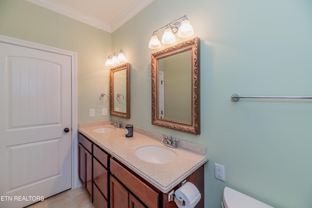 1101 Main St Unit 19, Loudon, TN 37774 - bathroom featuring double vanity and crown molding