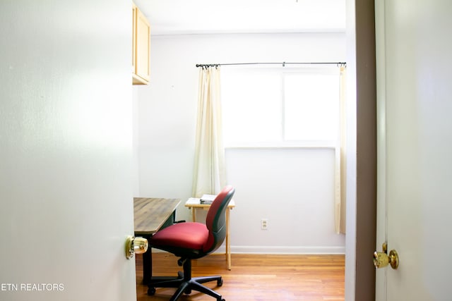 109 Cumberland View Dr, Oak Ridge, TN 37830 - office space featuring wood finished floors and baseboards
