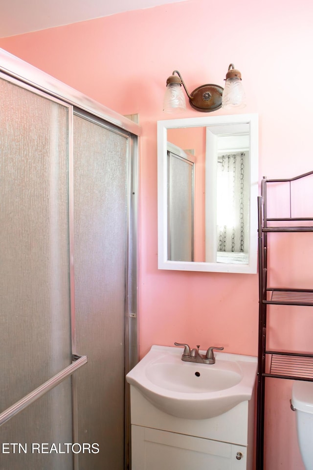 109 Cumberland View Dr, Oak Ridge, TN 37830 - bathroom with vanity, a stall shower, and toilet