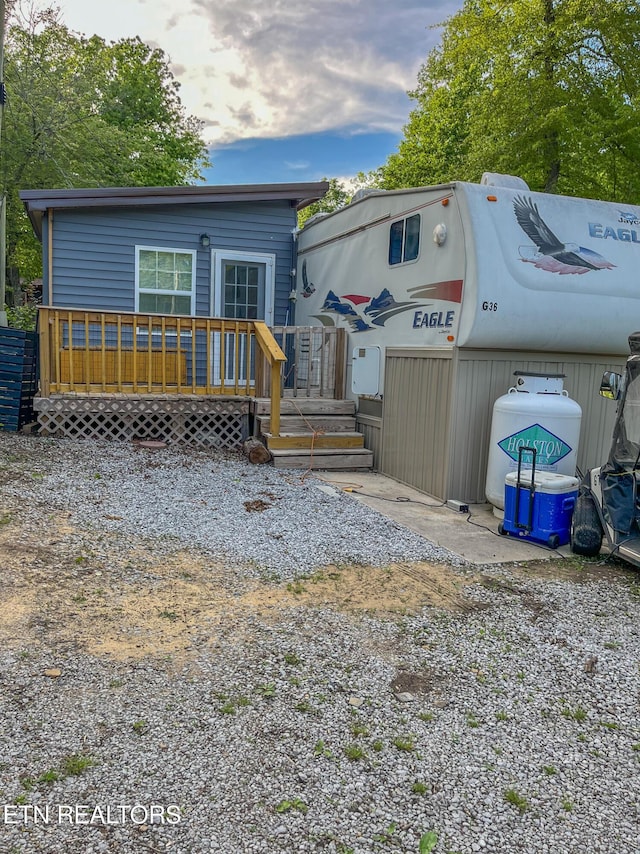 95 Sioux Trl, Crossville, TN 38572 - photo 2