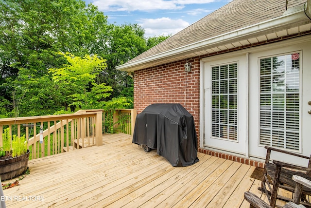 1625 Linden Hall Dr, Alcoa, TN 37701 - wooden terrace with grilling area