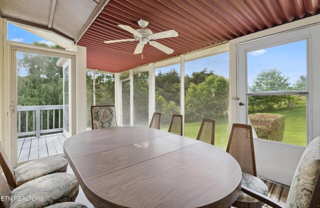 566 Allyson Dr, Kodak, TN 37764 - sunroom / solarium featuring ceiling fan and outdoor dining space
