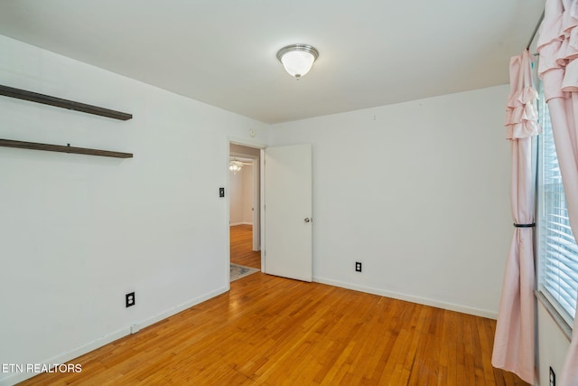 824 Noragate Rd, Knoxville, TN 37919 - empty room with baseboards and light wood-type flooring