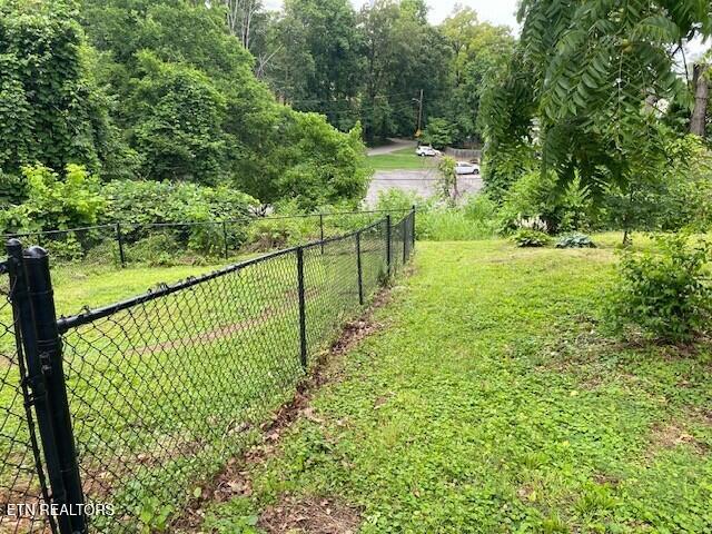 5610 Radnor Rd, Knoxville, TN 37918 - photo 33