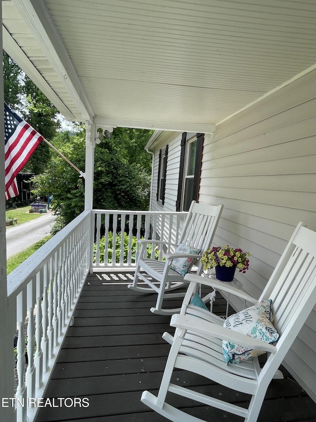 5422 Cricket Ln, Walland, TN 37886 - view of wooden terrace