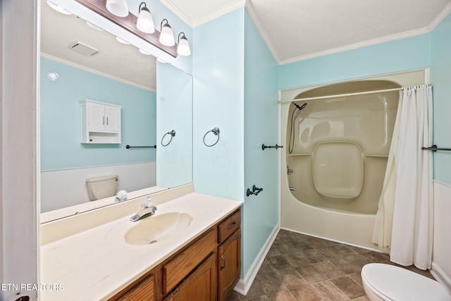 1036 Hawthorn Dr, Cookeville, TN 38501 - full bathroom featuring toilet, vanity, crown molding, baseboards, and shower / tub combo with curtain