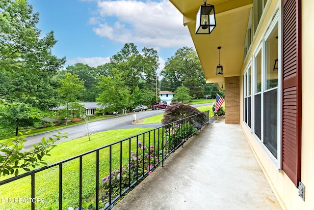 120 Cooper Cir, Oak Ridge, TN 37830 - view of covered porch