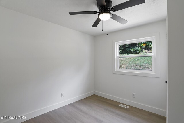 312 Lakeview Rd, Harriman, TN 37748 - photo 33