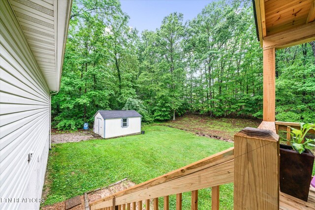 2236 Spruce Loop, Crossville, TN 38555 - view of green lawn