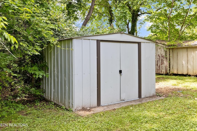 207 N Laurel Cir, Knoxville, TN 37912 - view of shed