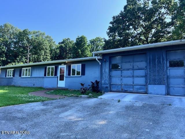 1604 Wandering Rd, Knoxville, TN 37912 - photo 2