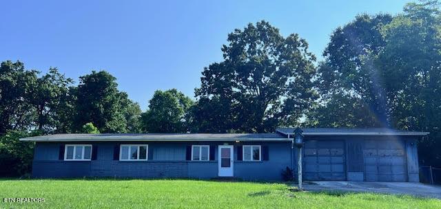 1604 Wandering Rd, Knoxville, TN 37912 - photo 1