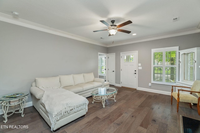 128 Hackberry St, Oak Ridge, TN 37830 - living area featuring a ceiling fan, baseboards, wood finished floors, crown molding, and recessed lighting