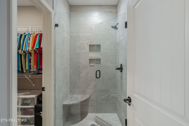 128 Hackberry St, Oak Ridge, TN 37830 - full bathroom with a stall shower and a spacious closet