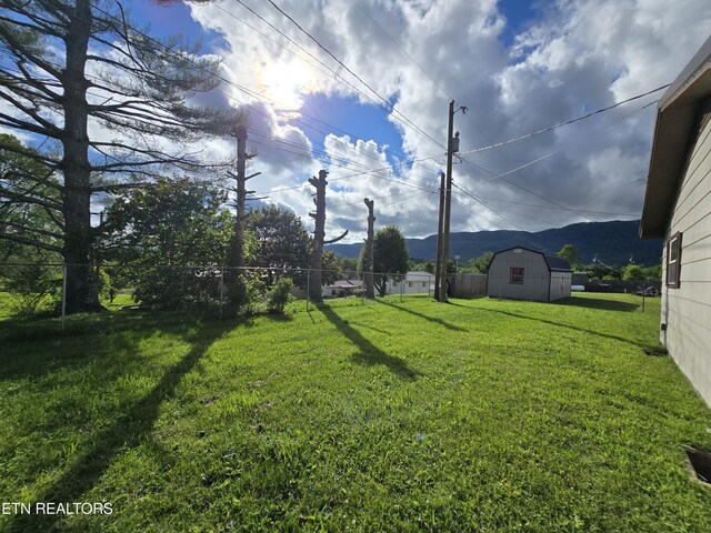288 Machine Branch Rd, Ewing, VA 24248 - view of yard featuring a mountain view
