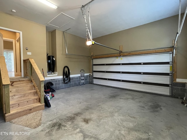 103 Crossroads Blvd, Oak Ridge, TN 37830 - garage with a garage door opener