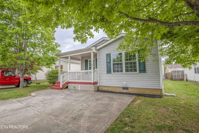 1713 Sails Way, Knoxville, TN 37932 - view of front of home featuring crawl space and a porch