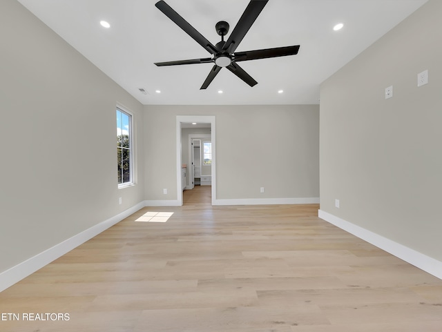 7747 Drawbridge Ct, Powell, TN 37849 - empty room featuring ceiling fan, light wood-style flooring, recessed lighting, and baseboards