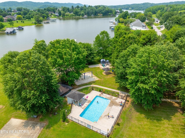 128 Harbour View Way, Kingston, TN 37763 - aerial view of a pool area and a nearby body of water
