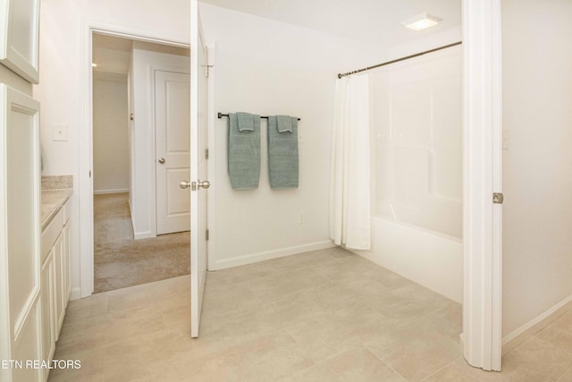 3250 Truitt Path Ln, Knoxville, TN 37931 - full bath featuring vanity, shower / bathtub combination with curtain, and baseboards