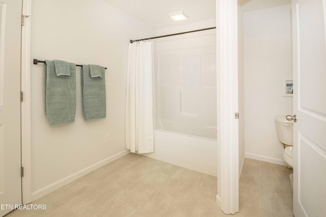 3250 Truitt Path Ln, Knoxville, TN 37931 - bathroom with toilet, shower / bath combo, baseboards, and tile patterned floors