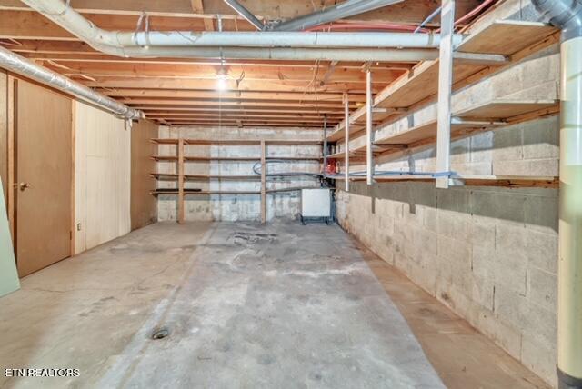 3253 Vonore Rd, Loudon, TN 37774 - view of basement