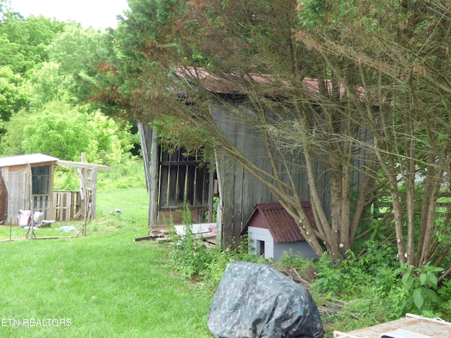 395 E Dumplin Valley Rd, Jefferson City, TN 37760 - view of green lawn with an outbuilding