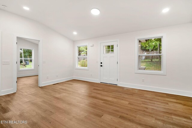 2116 NW Madison Rd, Knoxville, TN 37912 - photo 5
